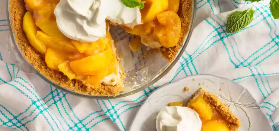 California Cling Peach Cream Pie