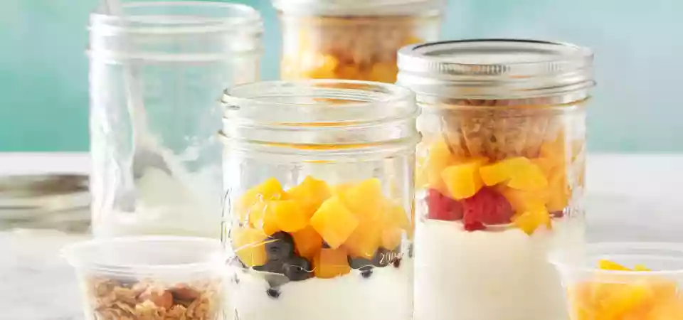 California Cling Peach & Granola Layered Mason Jars