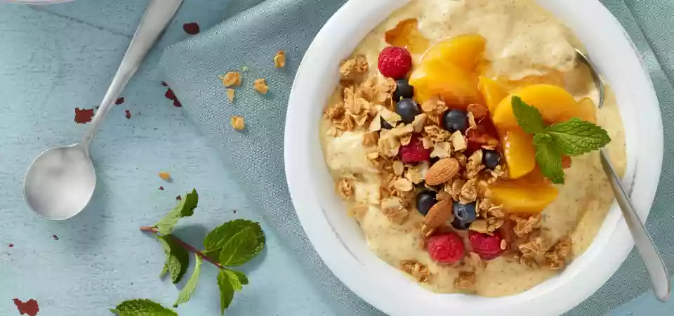 California Cling Peach Smoothie Bowls