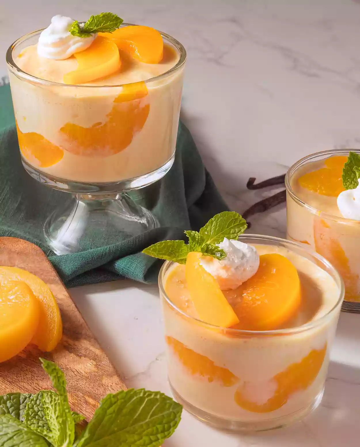 California Cling Peach Creamy Gelatina (Jello)