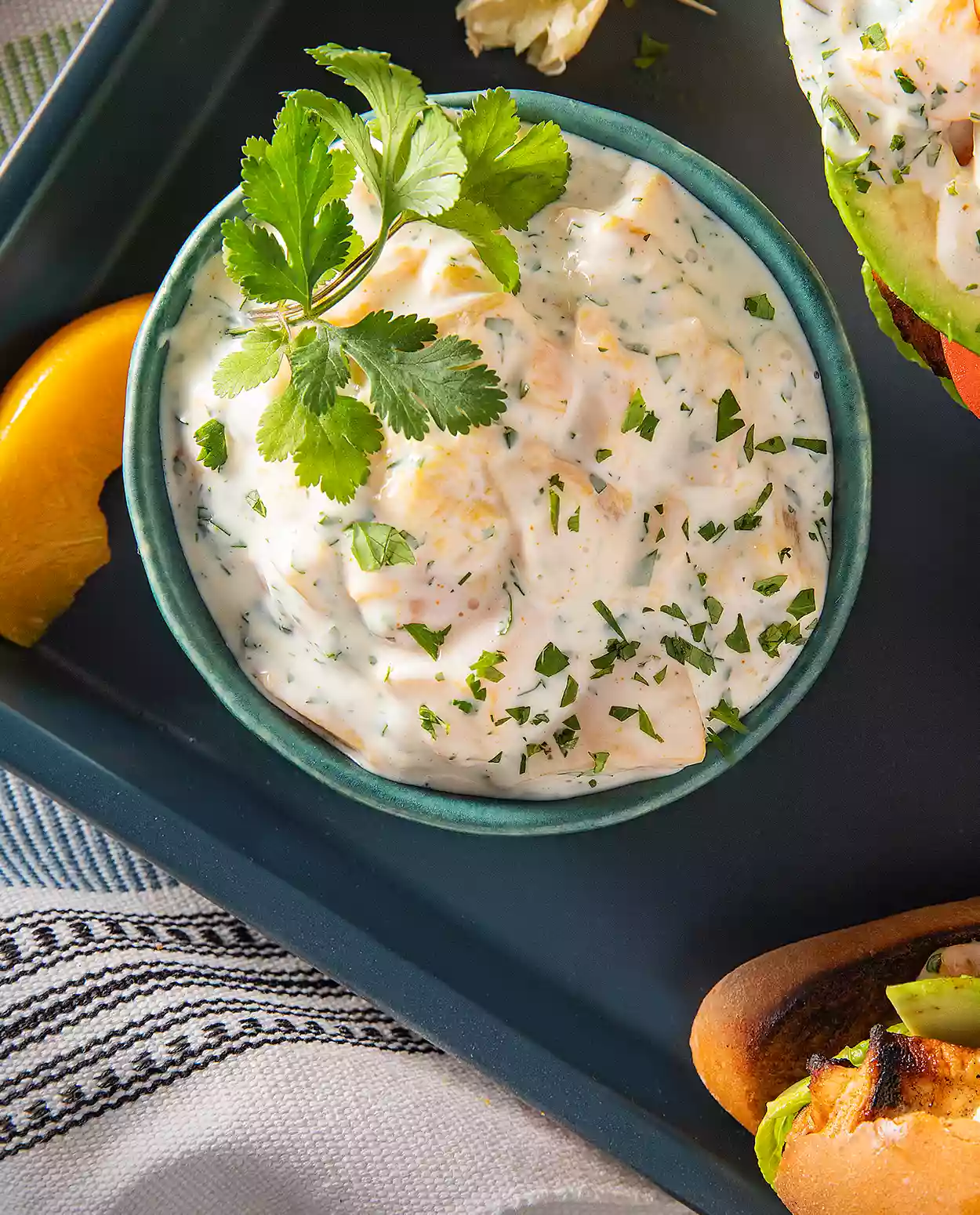 Salsa De Mayonesa con Durazno y Cilantro